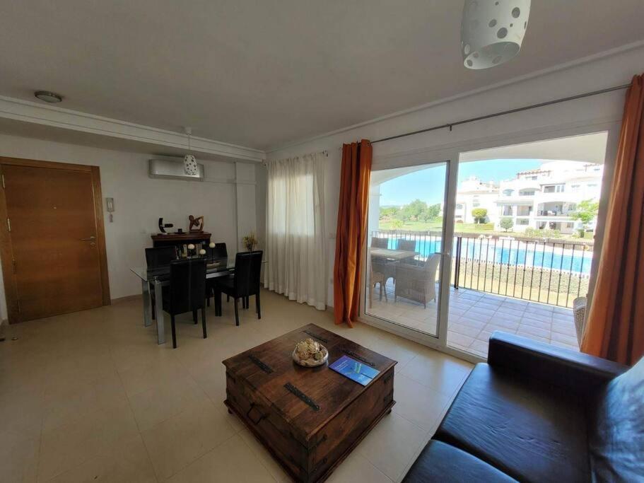 Belle Vue Sur La Piscine Διαμέρισμα Sucina Εξωτερικό φωτογραφία